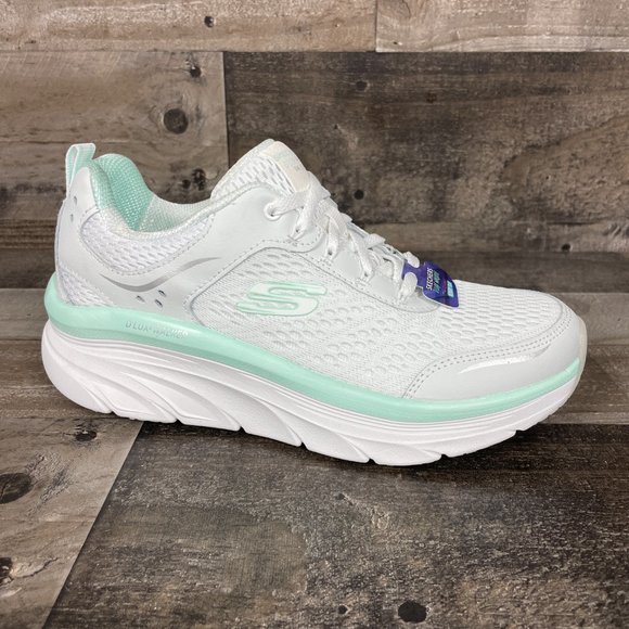 NEW Skechers Relaxed Fit D'Lux Walker Infinite Motion Sneakers - Picture 2 of 8